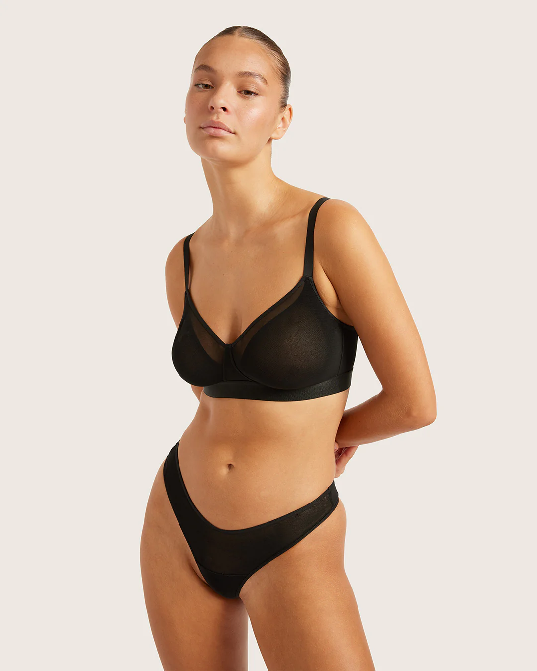 FreeMesh Full Bust Wireless Bra - Black - Image 5