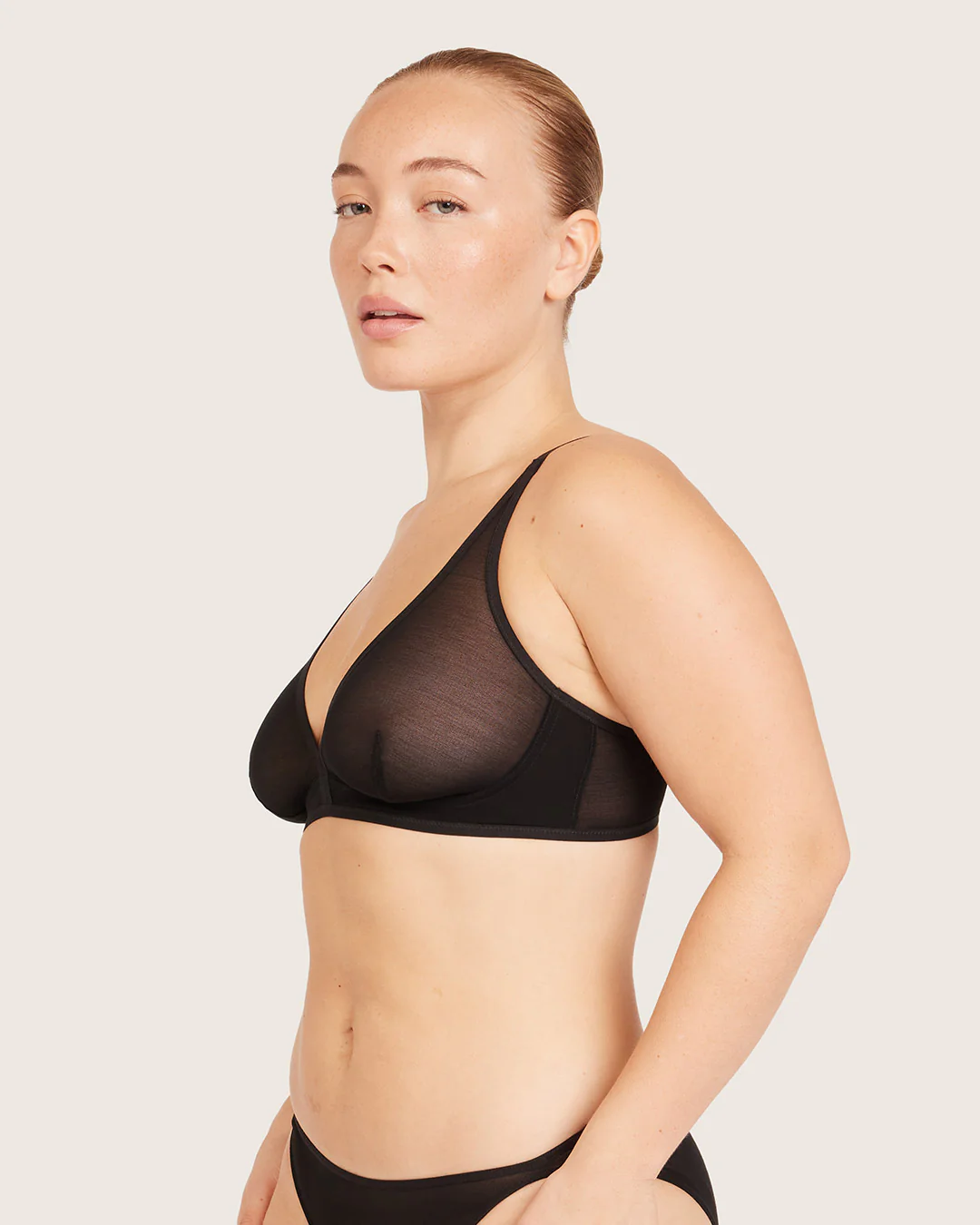 FreeMesh Plunge Bralette - Black - Image 10
