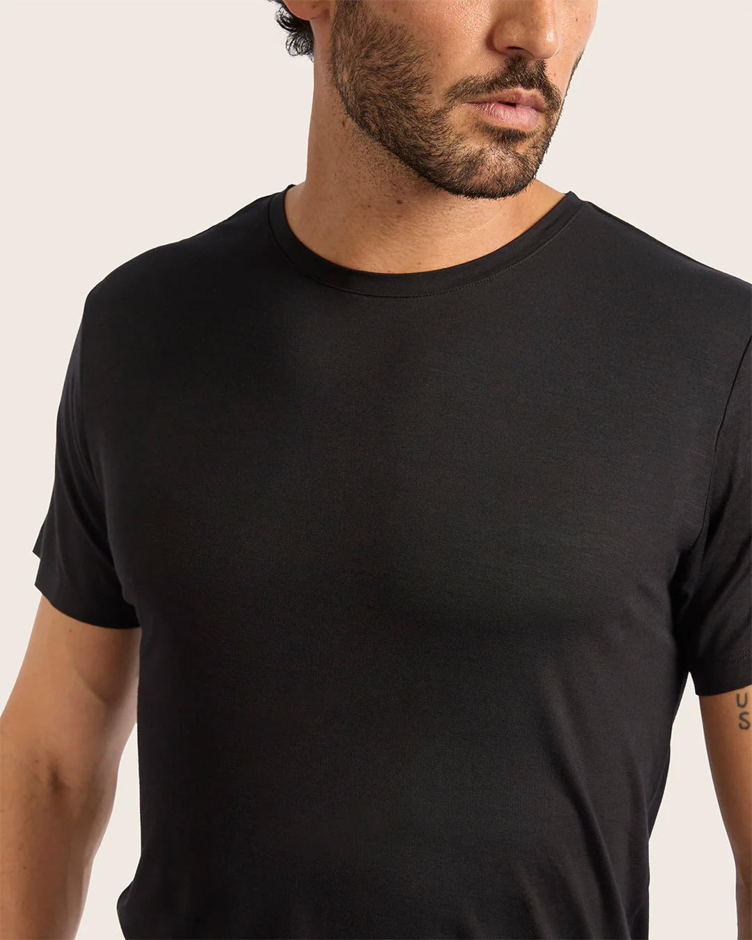 Men's Base Layer Crew Neck T-Shirt - Black - Image 10