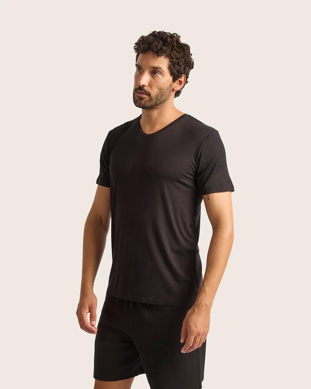 Men's Base Layer V-Neck T-Shirt - Black - Image 9