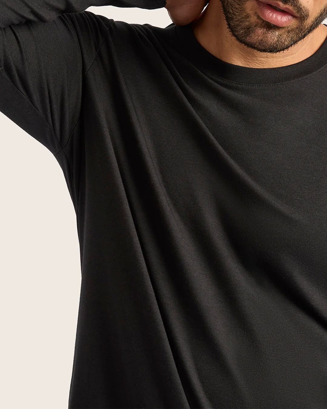 Men's Classic Long Sleeve T-Shirt - Black - Image 10