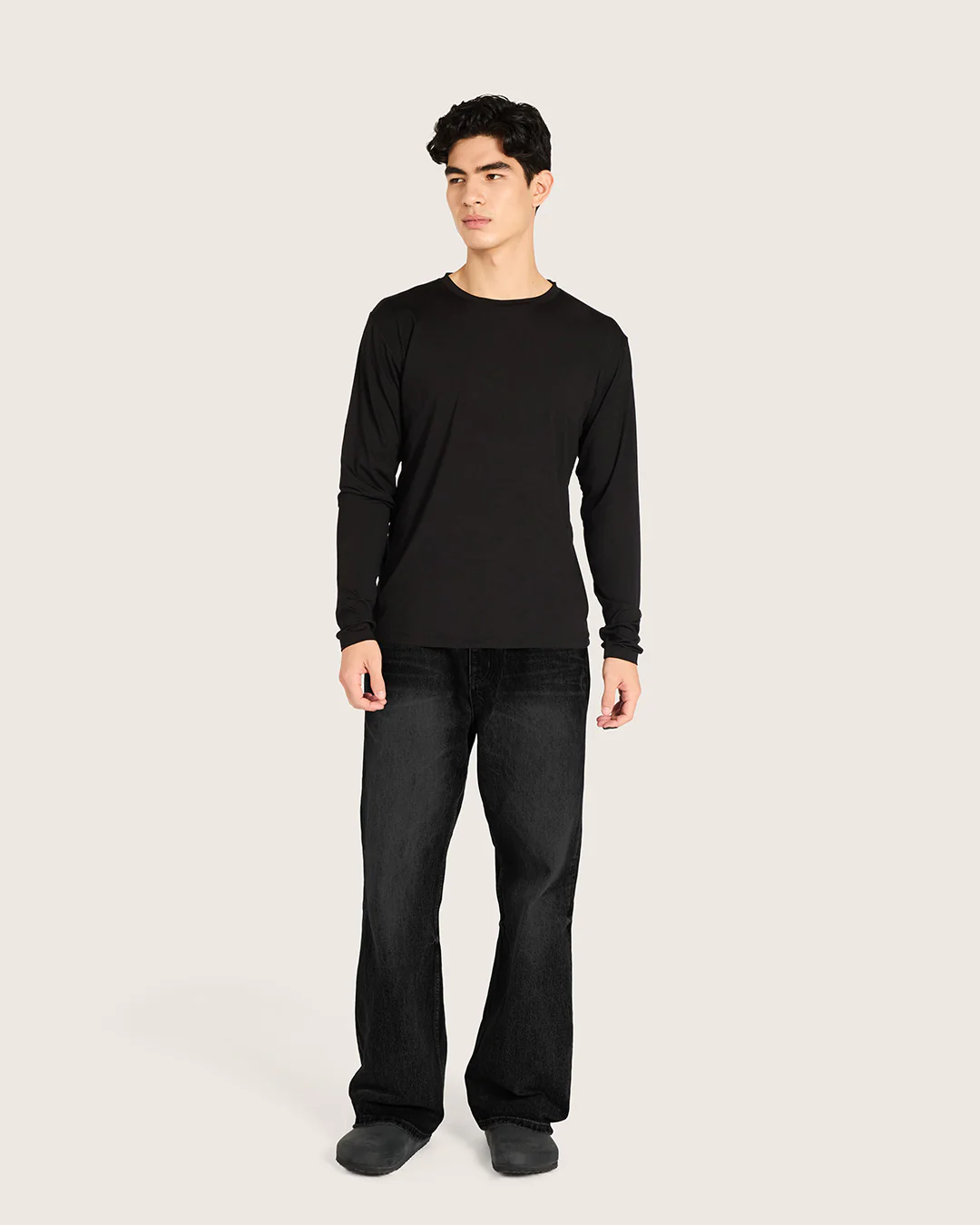 Men's Classic Long Sleeve T-Shirt - Black - Image 6