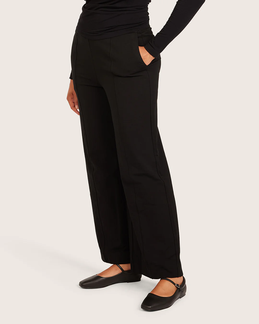 Relaxed Leg Pants - Regular - Black - Image 12