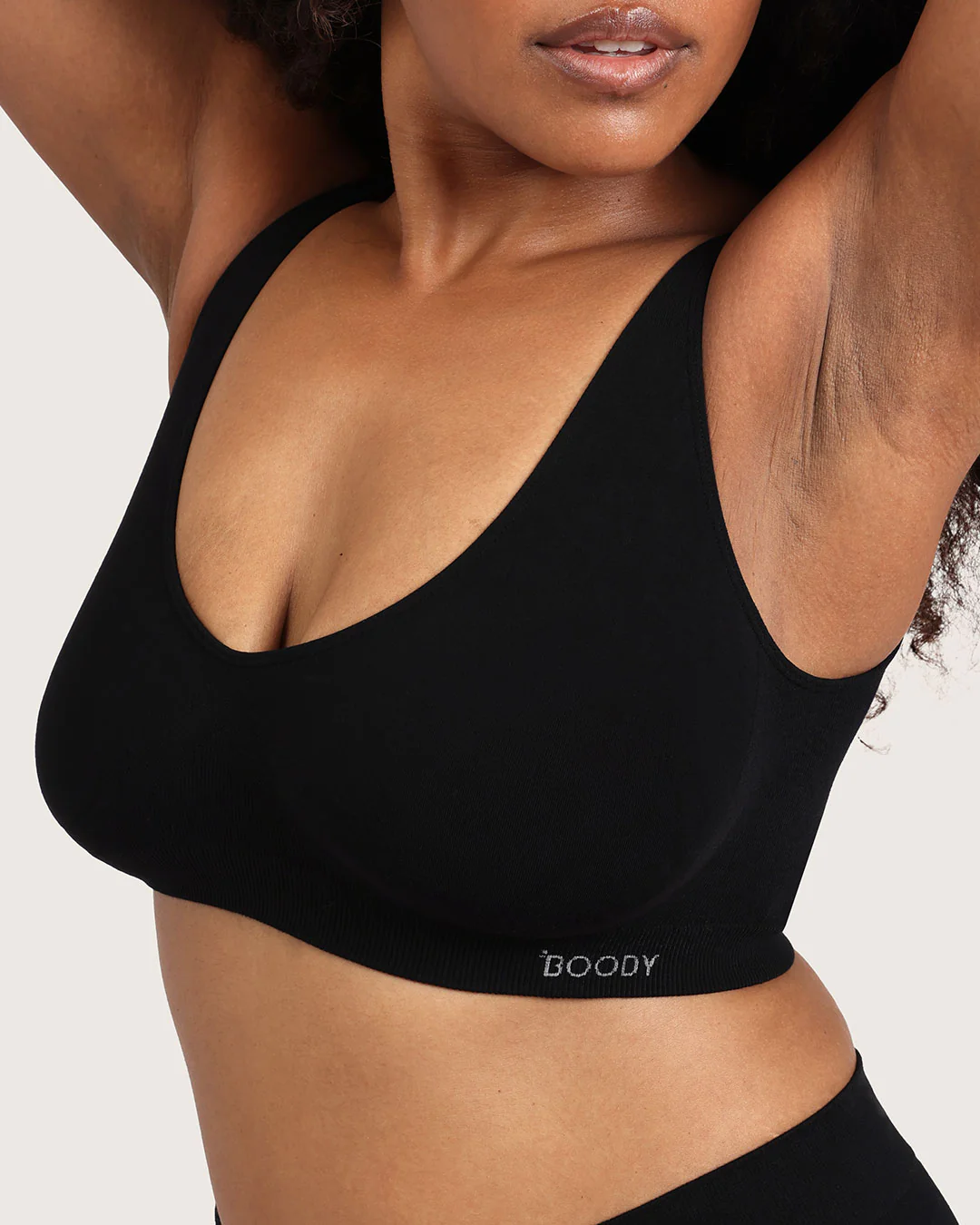 Seamfree Crop Bra - Black - Image 10