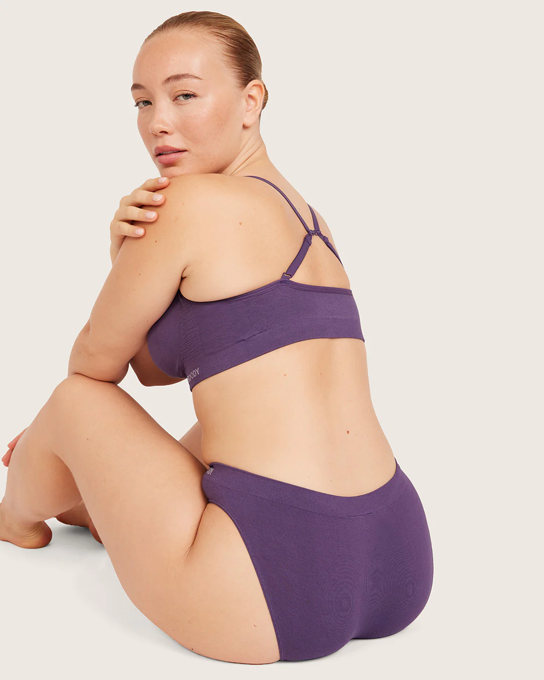 Wireless T-Shirt Bra - Amethyst - Image 13